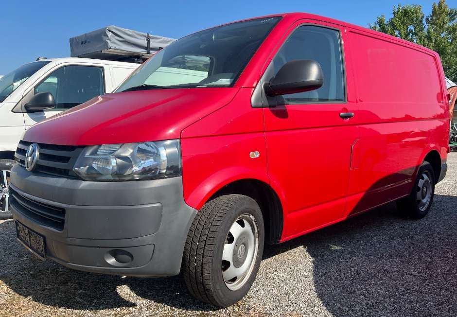 VW T5 Transporter Mietbus KASTENWAGEN mit Flügeltüren zu MIETEN !