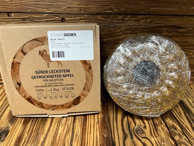 WILDLUTSCHER Spezial Leckstein. APFEL SÜß 1,8 kg mit getrocknetem Apfel lockt, bindet & lenkt Wild